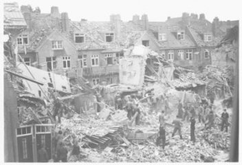 Geallieerde bombardementen in Amsterdam-Noord op de Fokkerfabriek in juli 1943